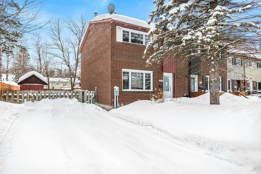 Façade - 104 Boul. De Vignory, Lorraine, QC - Outdoor