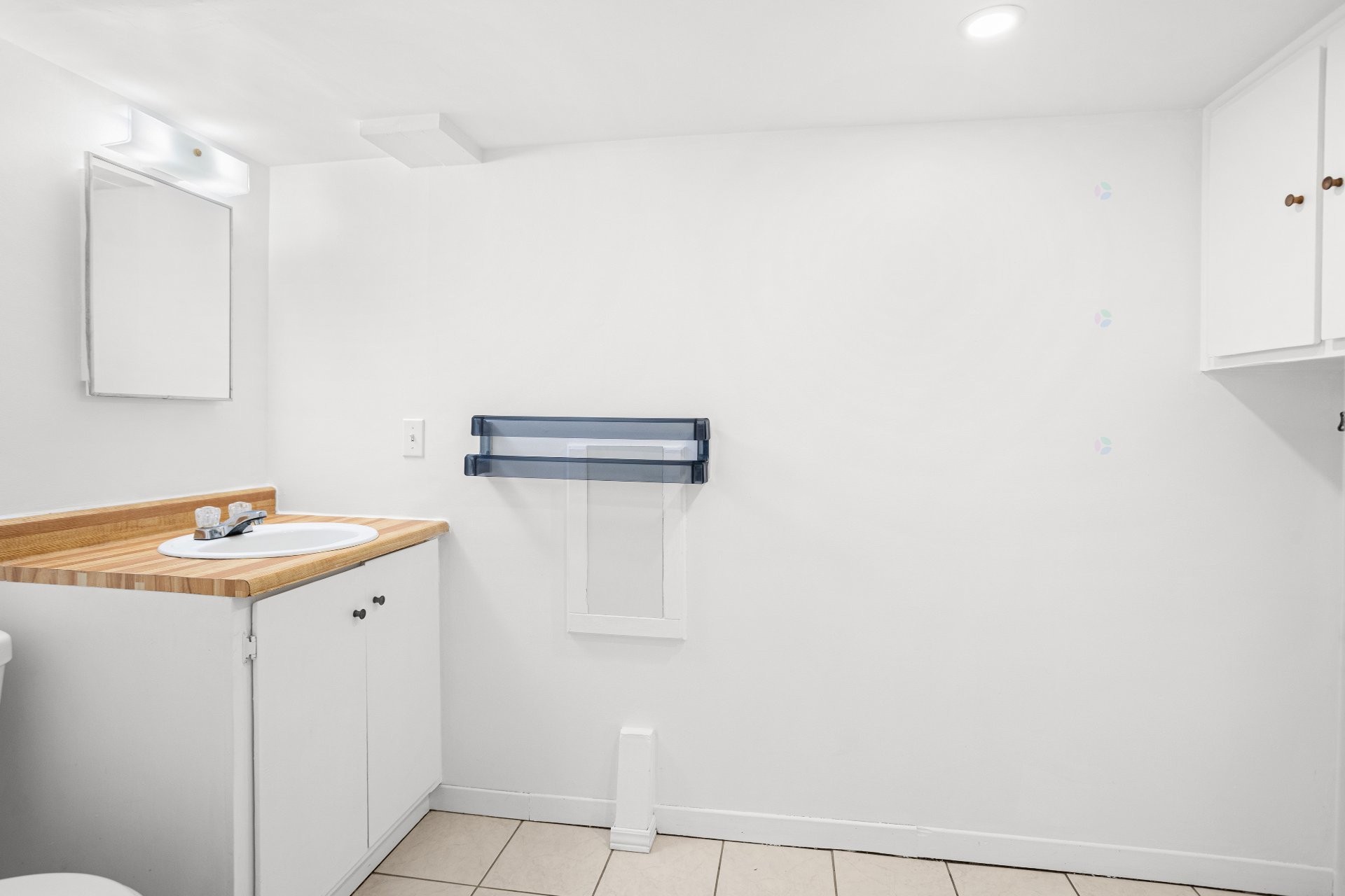 Salle d'eau - 104 Boul. De Vignory, Lorraine, QC - Indoor Photo Showing Bathroom