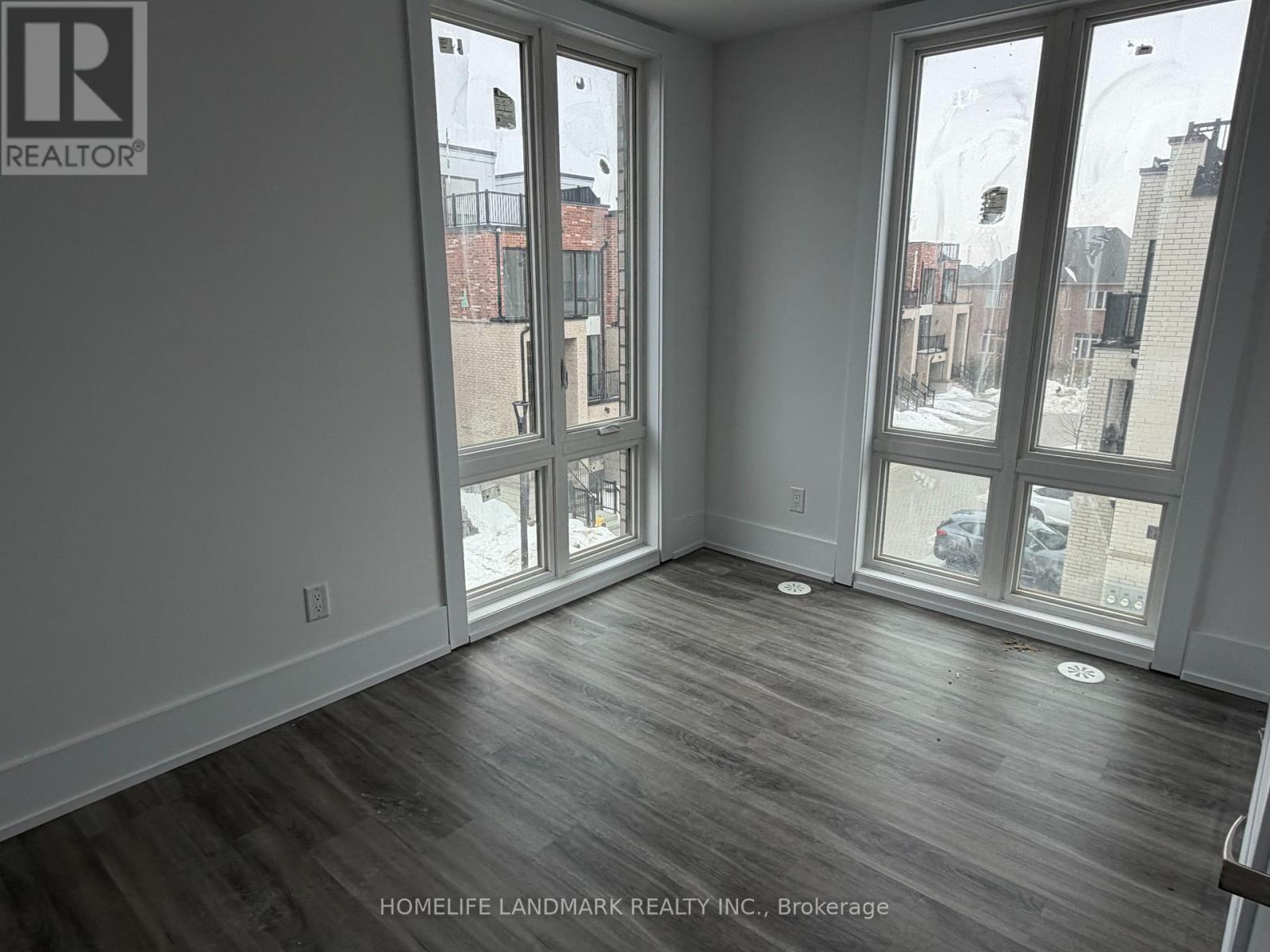 10 Bancroft Lane, Richmond Hill, ON - Indoor Photo Showing Other Room