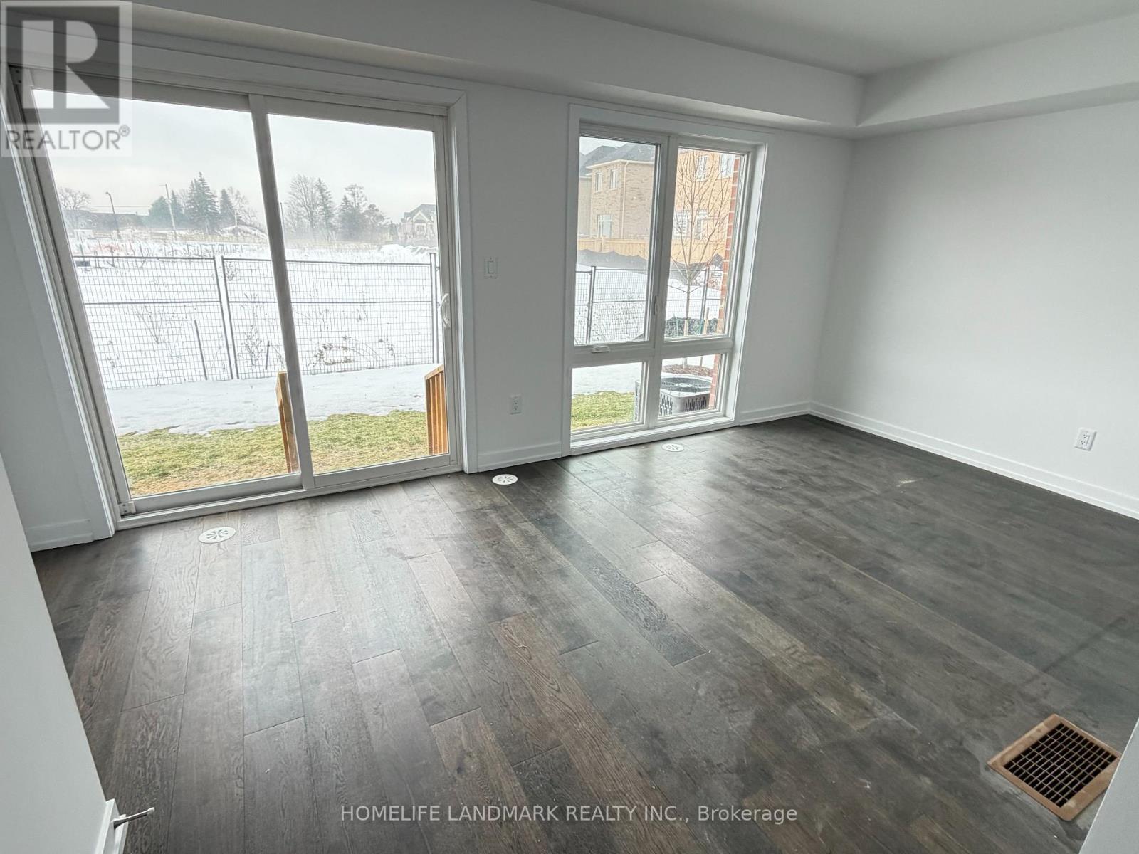 29 Bancroft Lane, Richmond Hill, ON - Indoor Photo Showing Other Room