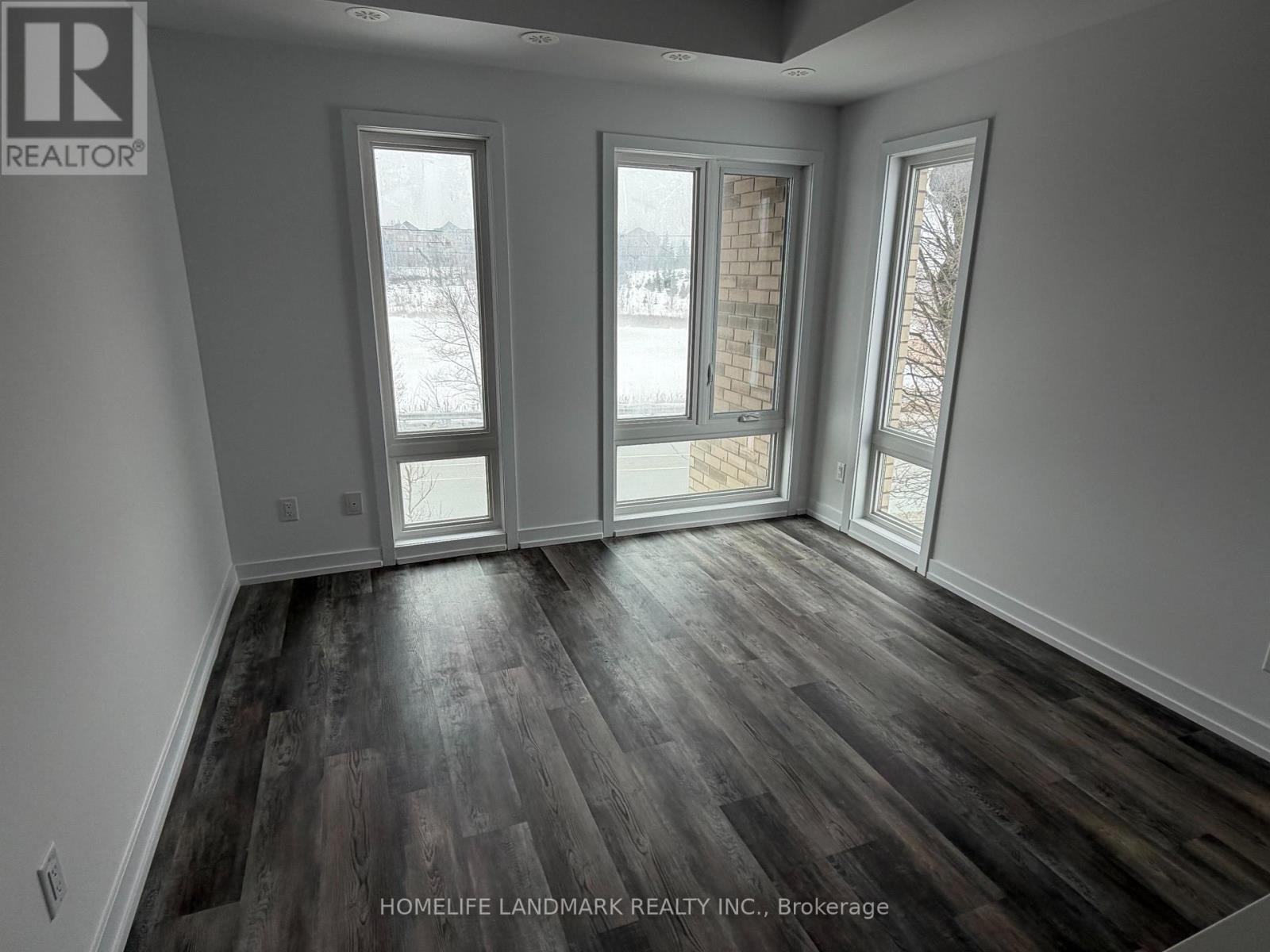 102 - 51 Jefferson Side Road, Richmond Hill, ON - Indoor Photo Showing Other Room