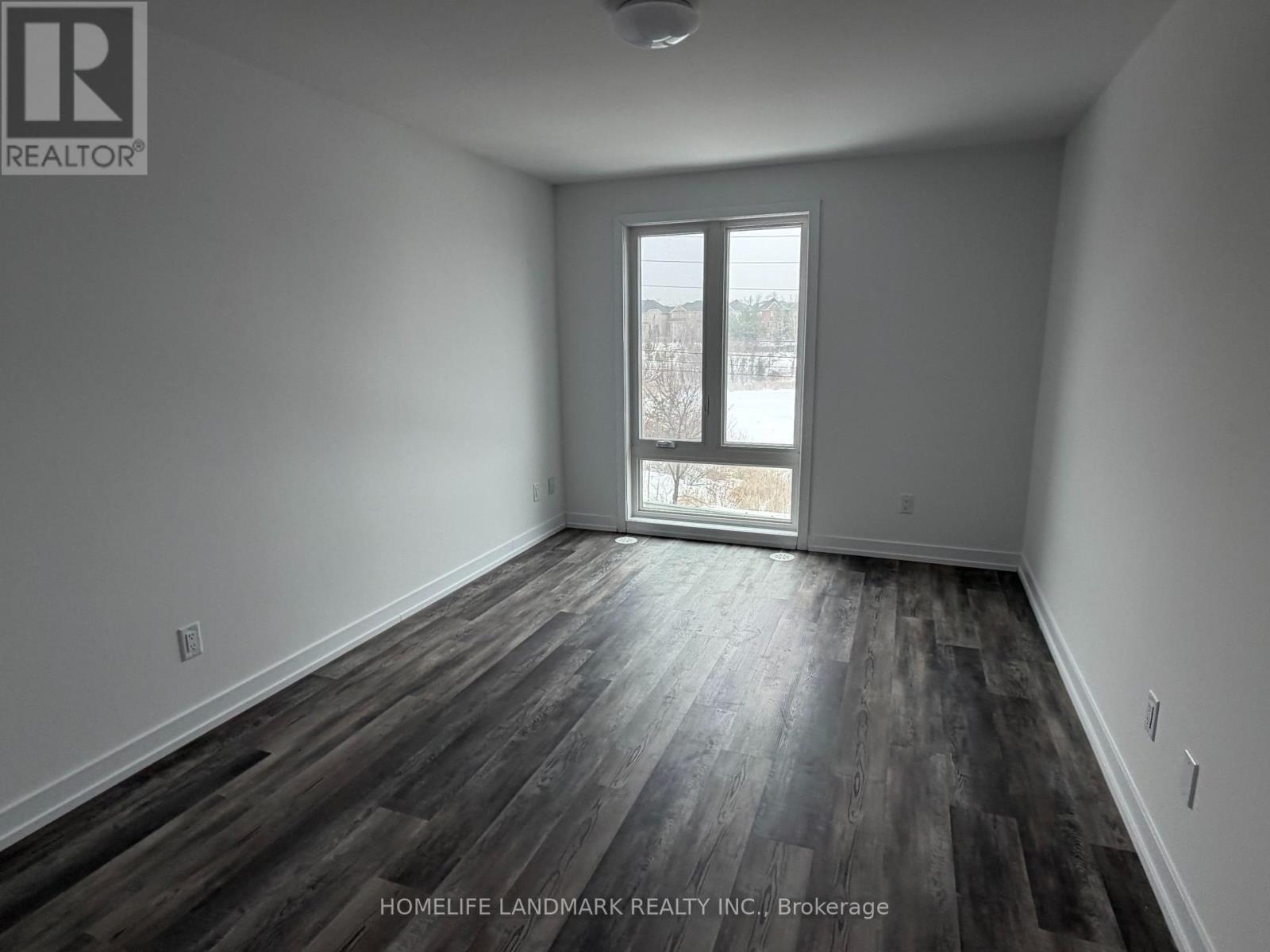 102 - 51 Jefferson Side Road, Richmond Hill, ON - Indoor Photo Showing Other Room