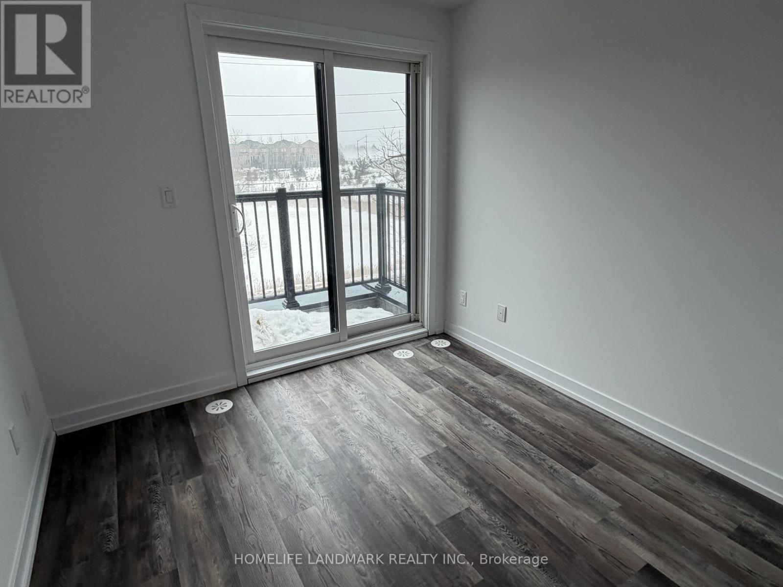 102 - 51 Jefferson Side Road, Richmond Hill, ON - Indoor Photo Showing Other Room