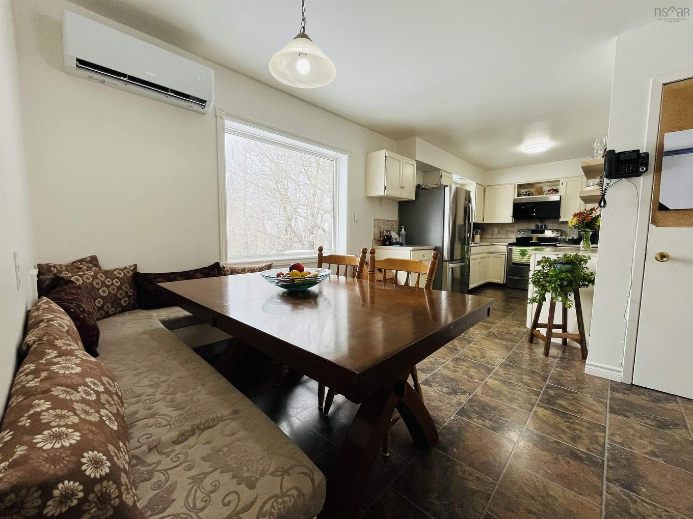 93 Herrett Road, Springhill, NS