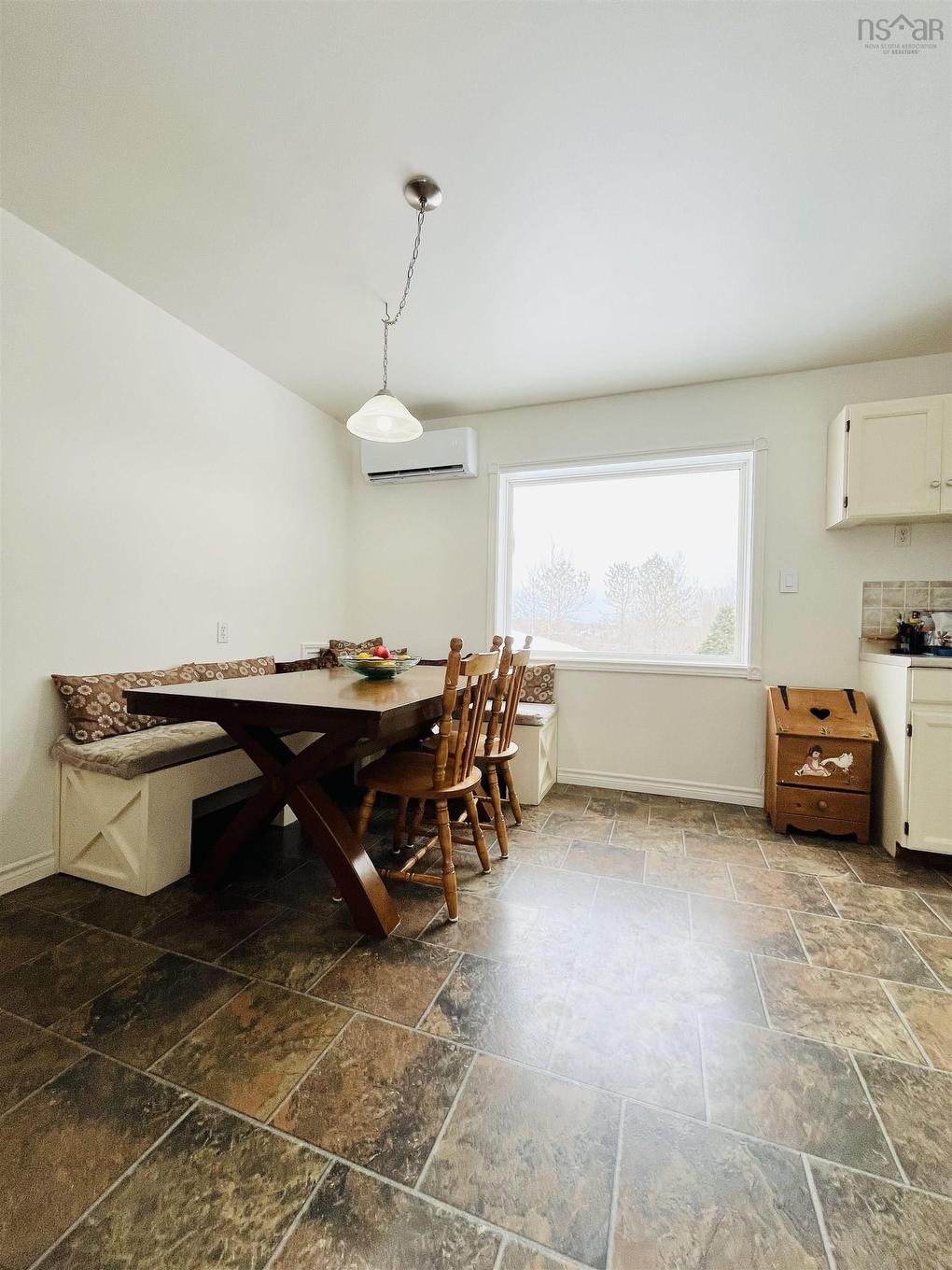 93 Herrett Road, Springhill, NS