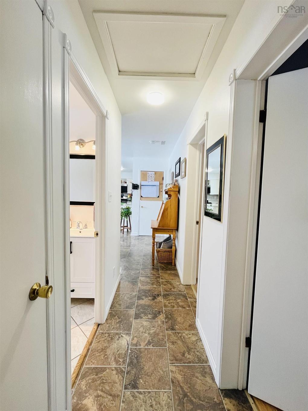 93 Herrett Road, Springhill, NS