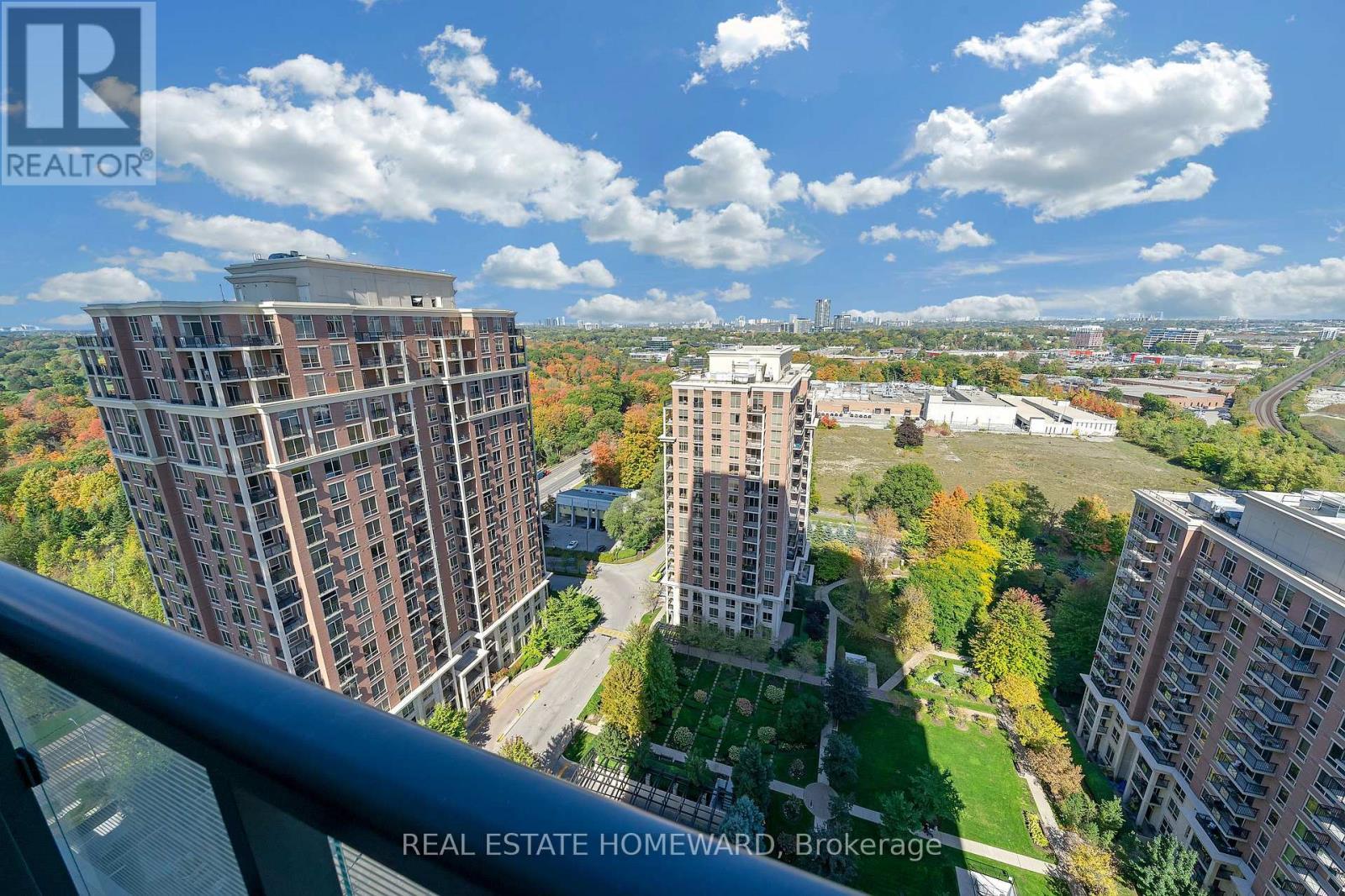 2039 - 20 Inn On The Park Drive, Toronto, ON - Outdoor With View