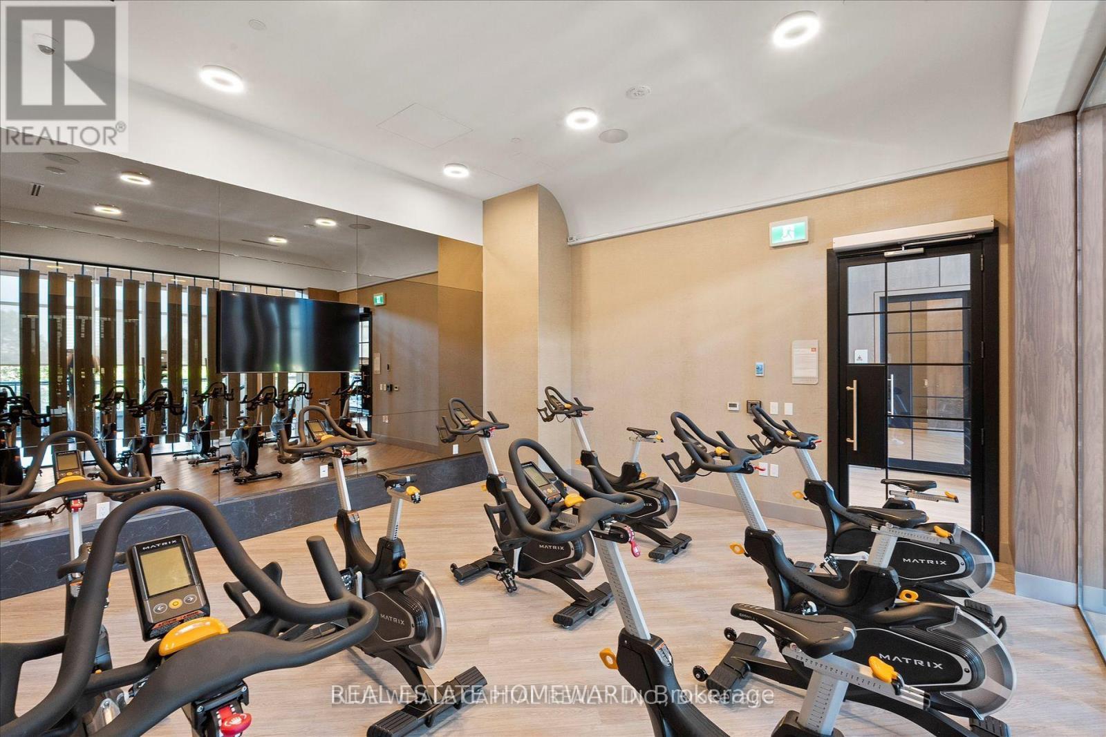 2039 - 20 Inn On The Park Drive, Toronto, ON - Indoor Photo Showing Gym Room