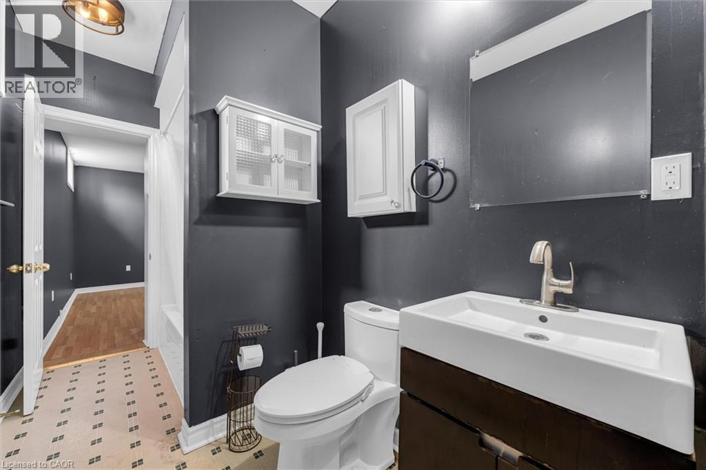 (unit 1) - 320 King Street E, Hamilton, ON