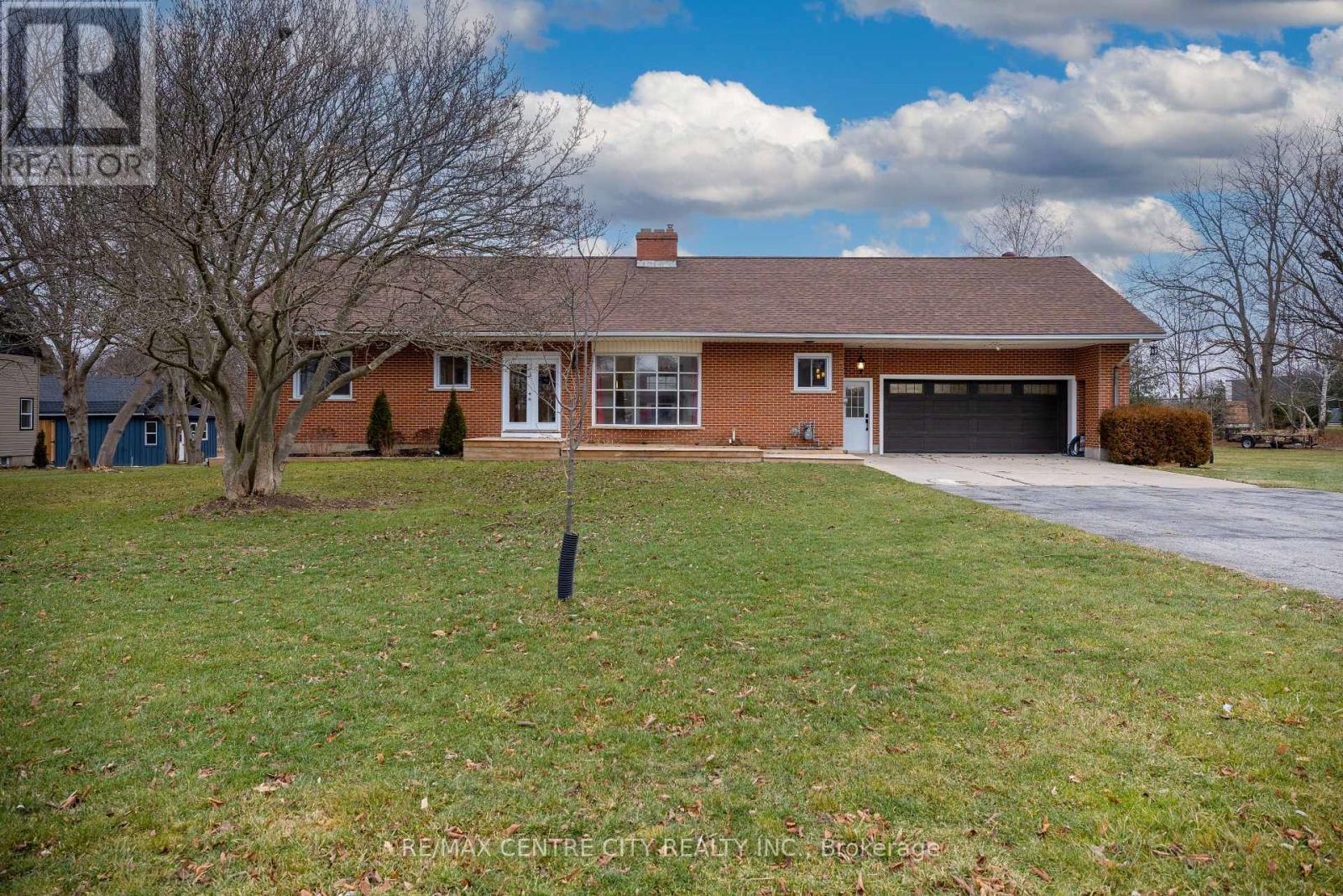 42420 John Wise Line, Central Elgin, ON - Outdoor