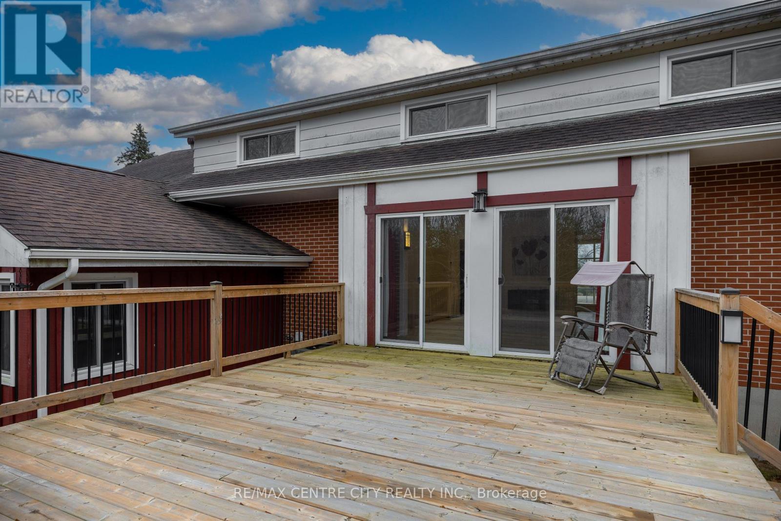 42420 John Wise Line, Central Elgin, ON - Outdoor With Deck Patio Veranda With Exterior