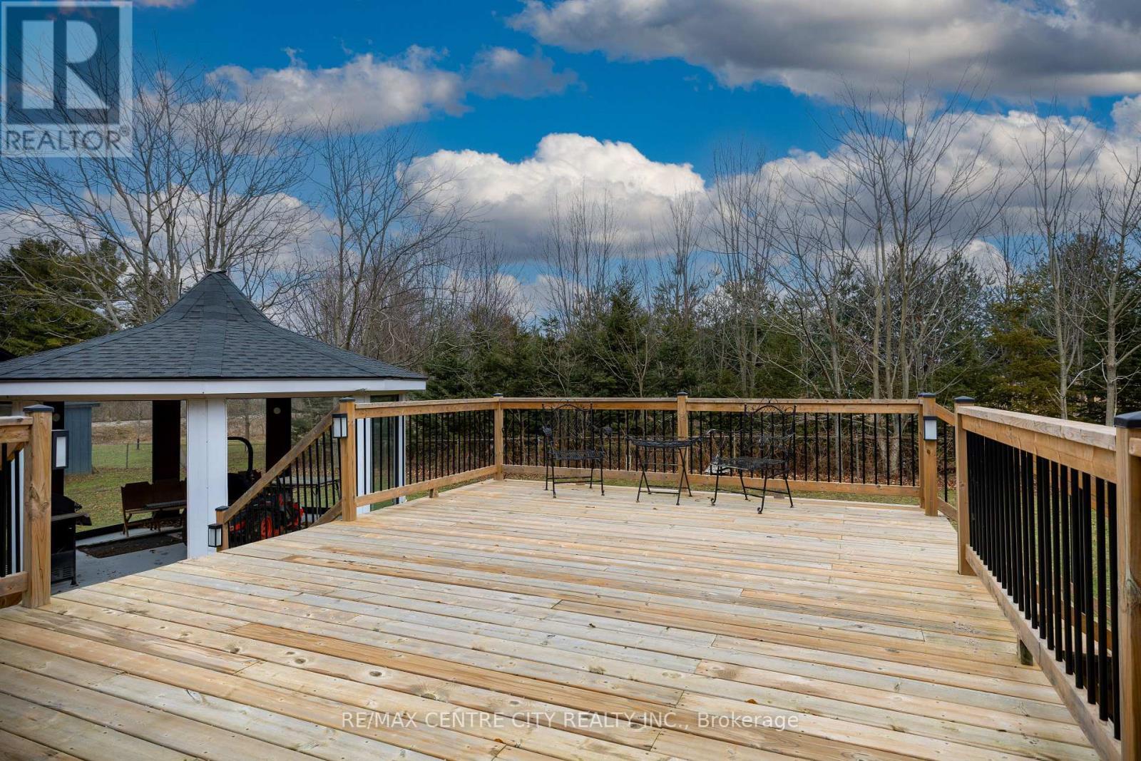 42420 John Wise Line, Central Elgin, ON - Outdoor With Deck Patio Veranda