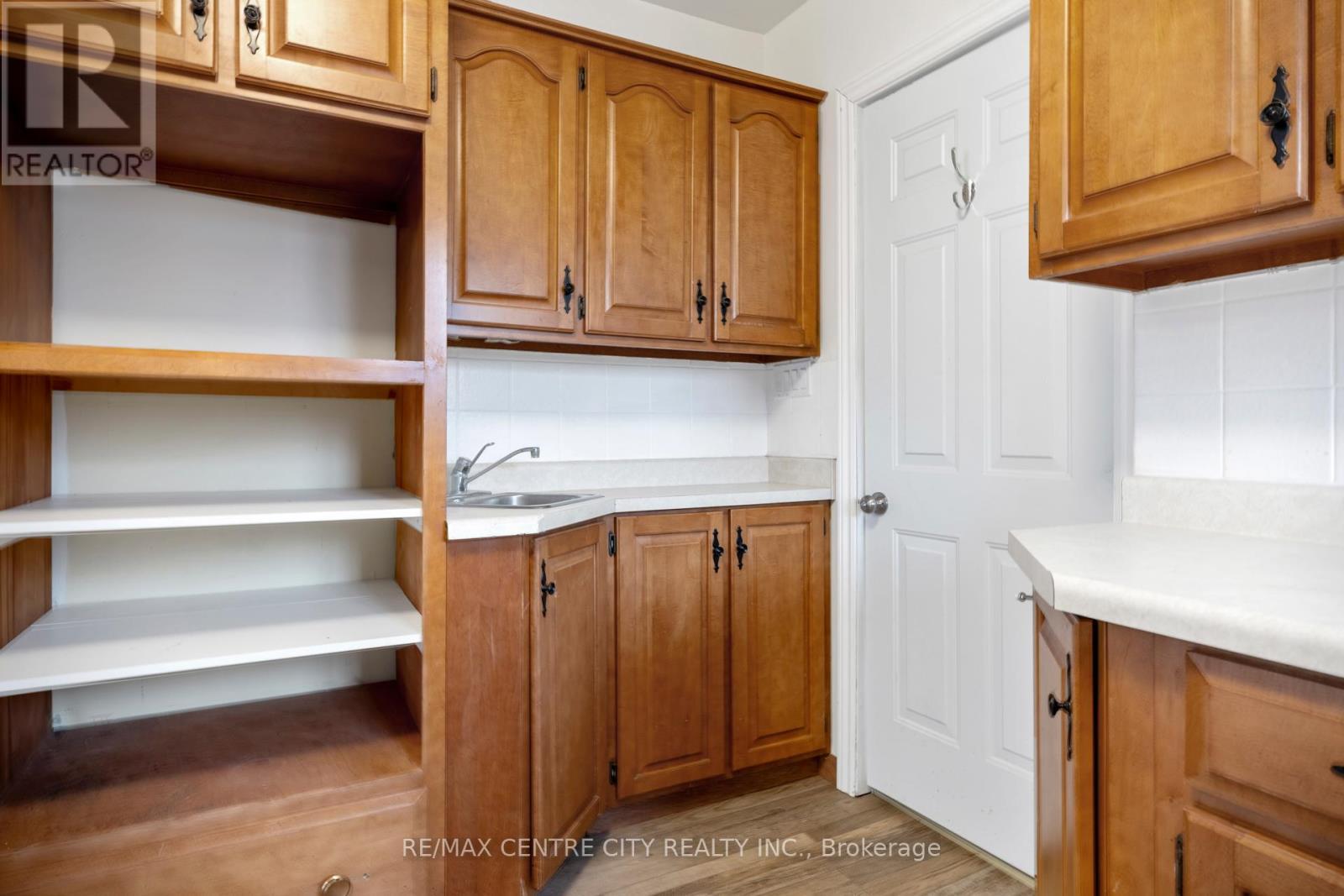 42420 John Wise Line, Central Elgin, ON - Indoor