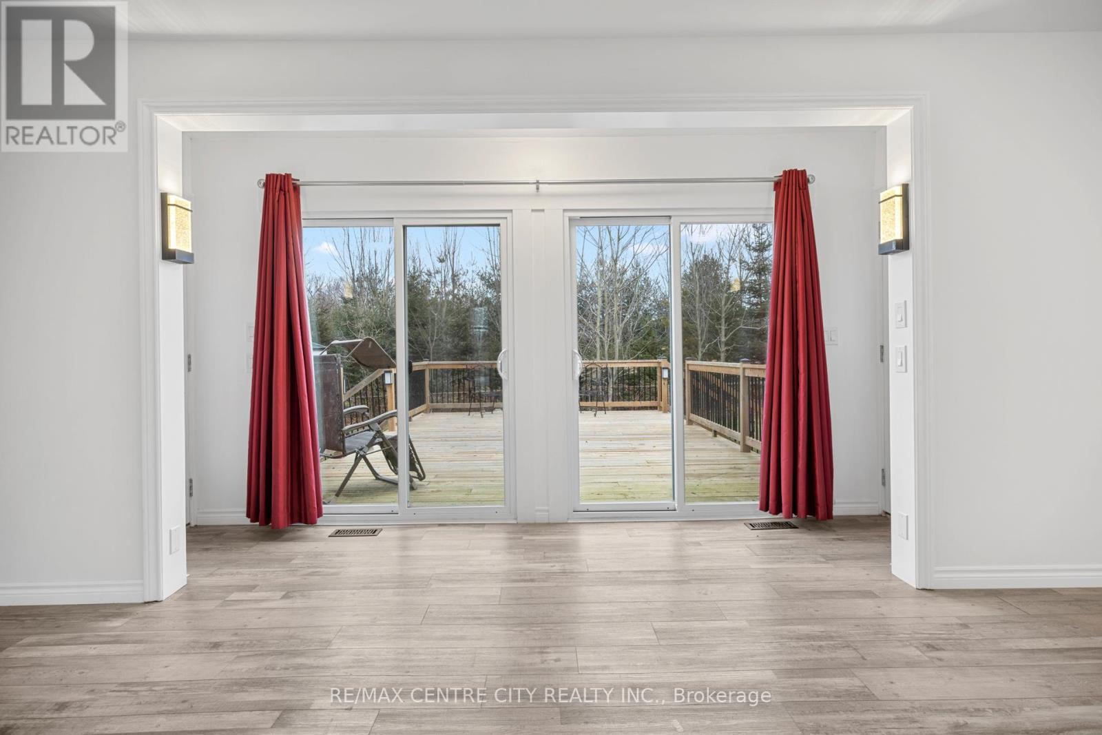 42420 John Wise Line, Central Elgin, ON - Indoor Photo Showing Other Room