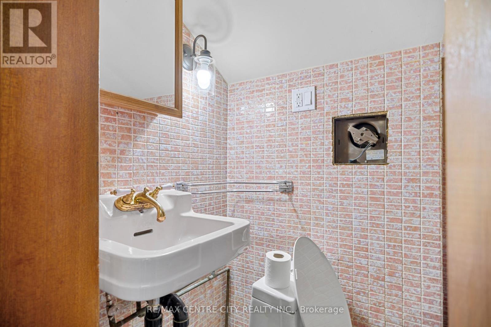 42420 John Wise Line, Central Elgin, ON - Indoor