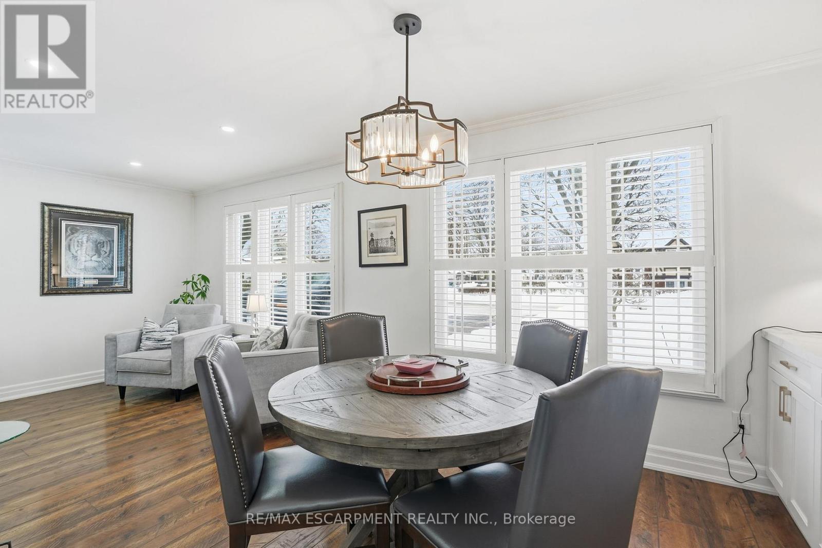 697 Lomond Crescent, Burlington, ON - Indoor Photo Showing Dining Room