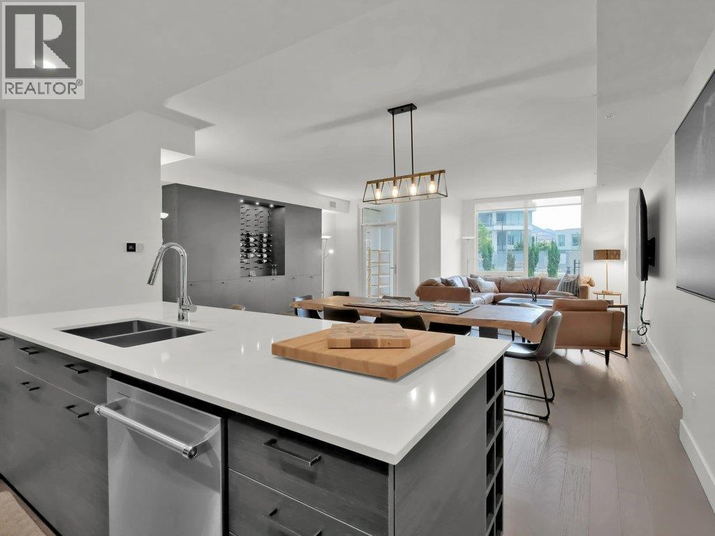 1191 Sunset Drive Unit# 401, Kelowna, BC - Indoor Photo Showing Kitchen With Double Sink