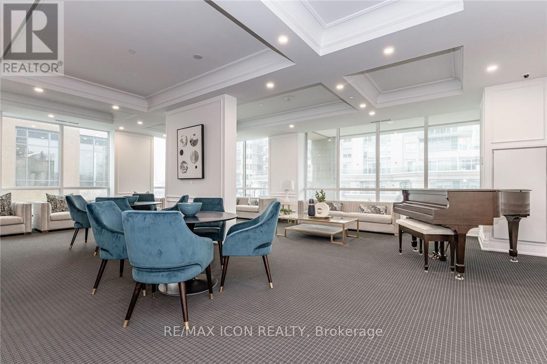 602 - 2060 Lakeshore Road, Burlington (Brant), ON - Indoor Photo Showing Gym Room