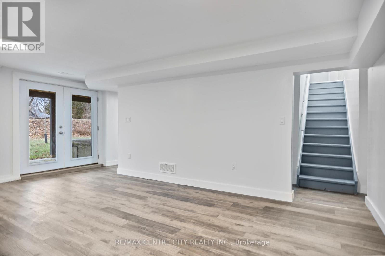 42400 John Wise Line, Central Elgin, ON - Indoor Photo Showing Other Room