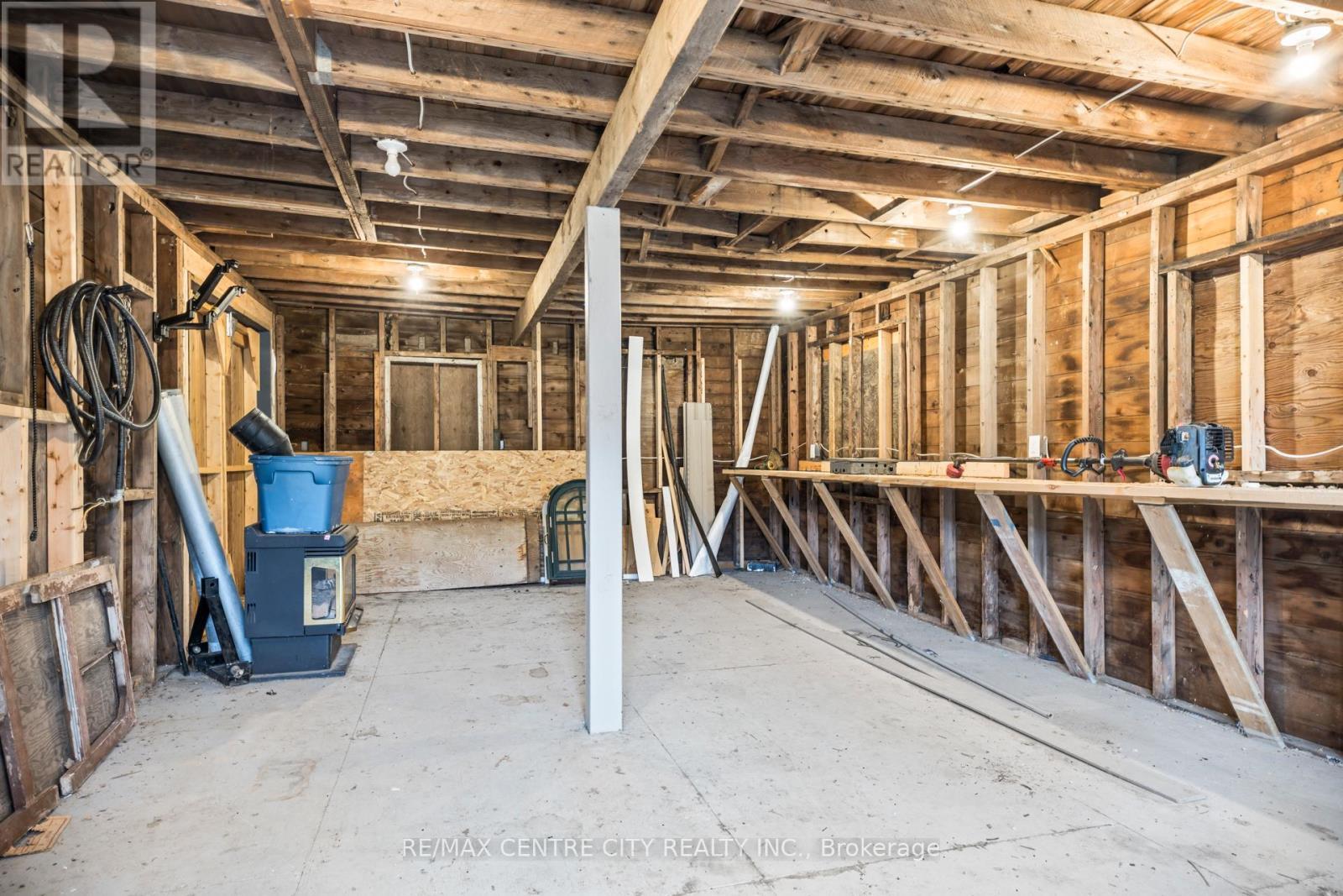 42400 John Wise Line, Central Elgin, ON - Indoor Photo Showing Basement