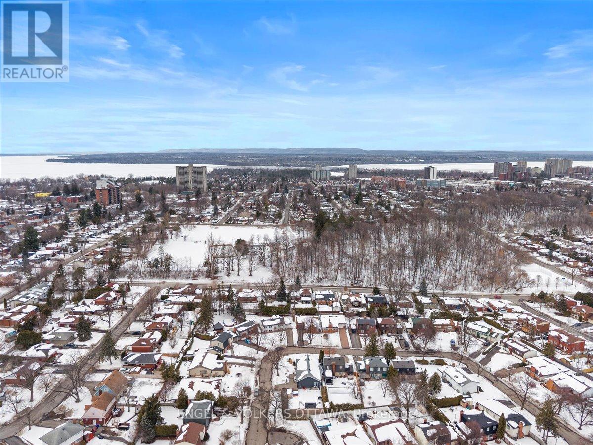 1005 Gold Crescent, Ottawa, ON