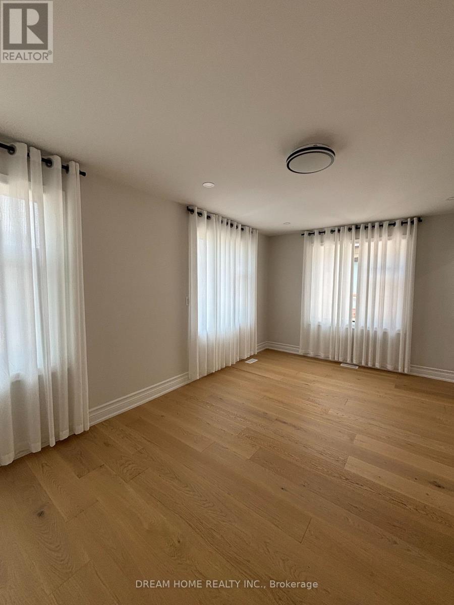 Upper - 9 Rusholme Drive E, Toronto, ON - Indoor Photo Showing Other Room