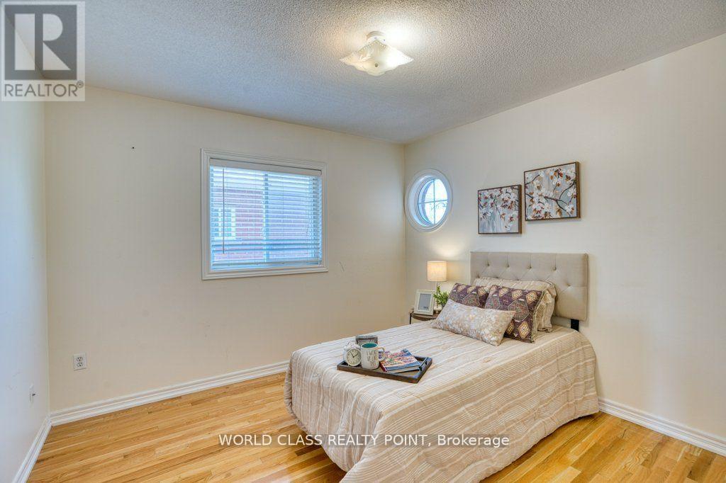 3 Hesham Drive, Whitby, ON - Indoor Photo Showing Bedroom