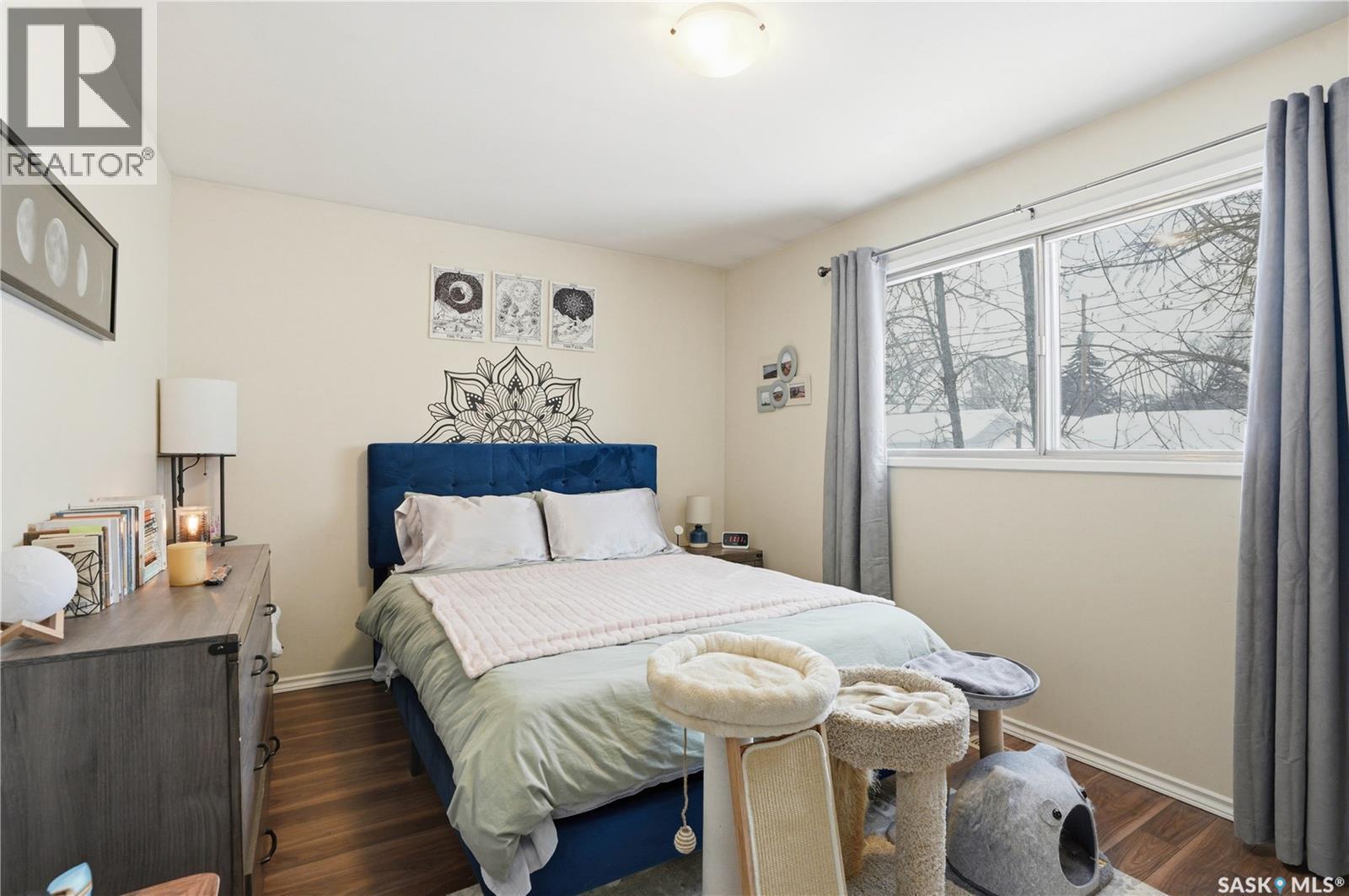 917 7Th Avenue N, Saskatoon, SK - Indoor Photo Showing Bedroom