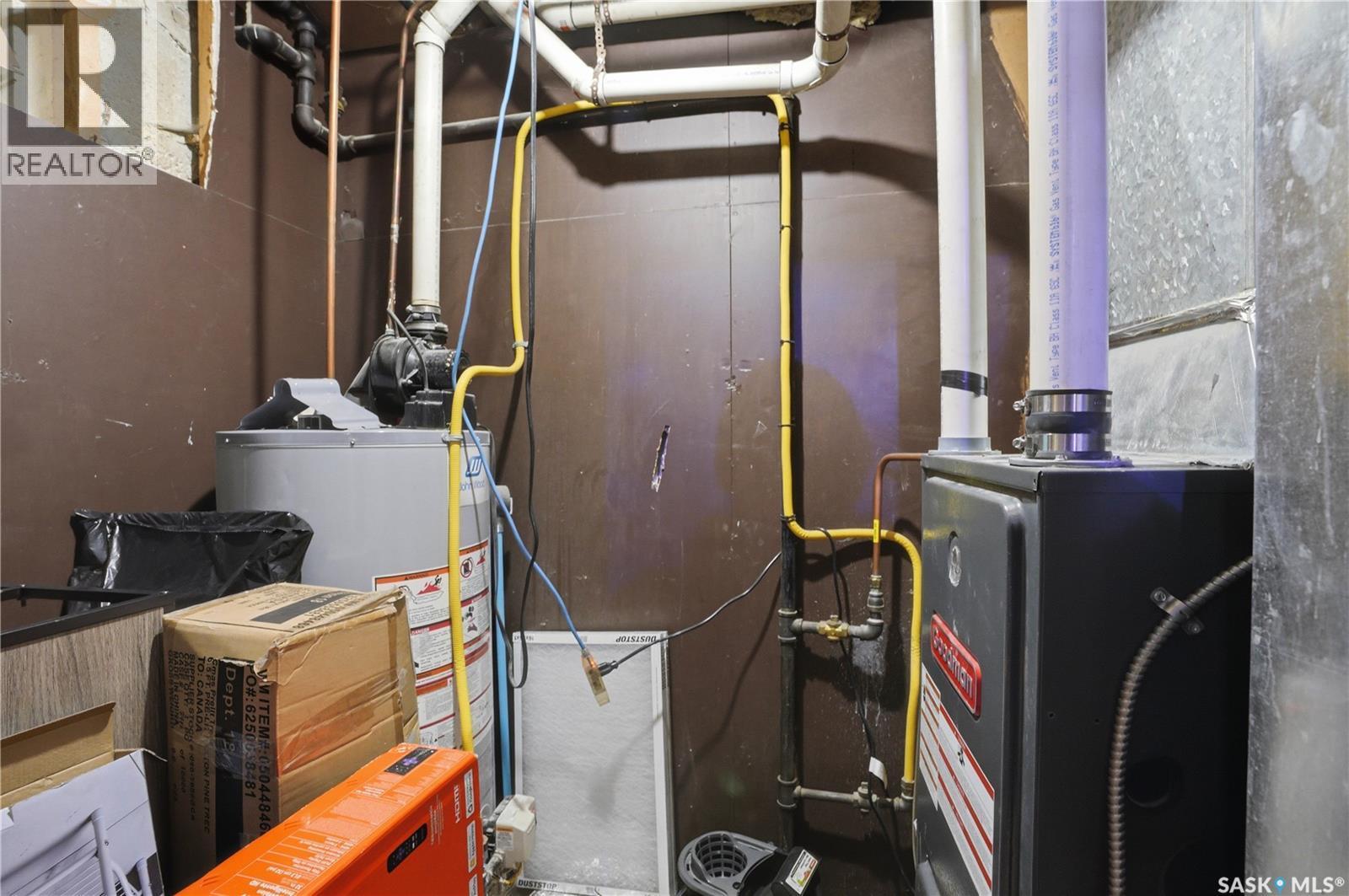 917 7Th Avenue N, Saskatoon, SK - Indoor Photo Showing Basement