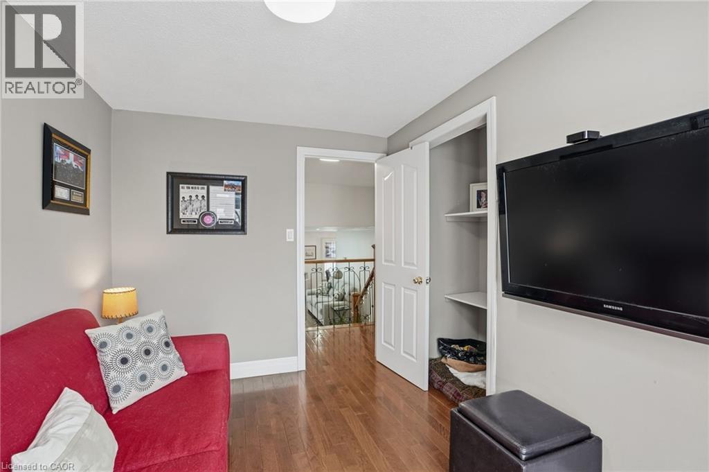 697 Lomond Crescent, Burlington, ON - Indoor
