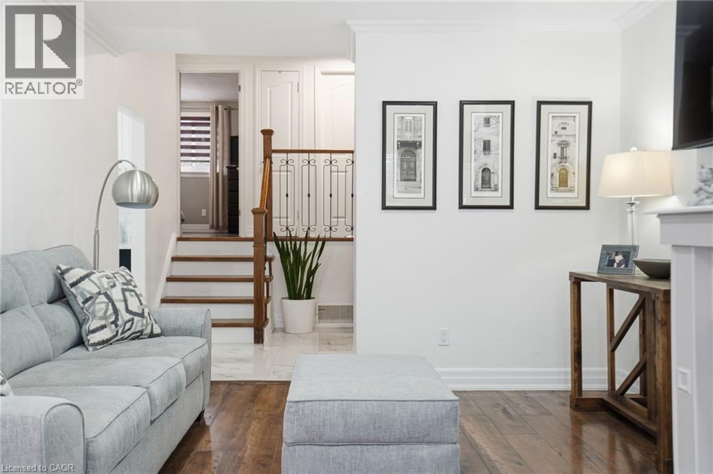 697 Lomond Crescent, Burlington, ON - Indoor