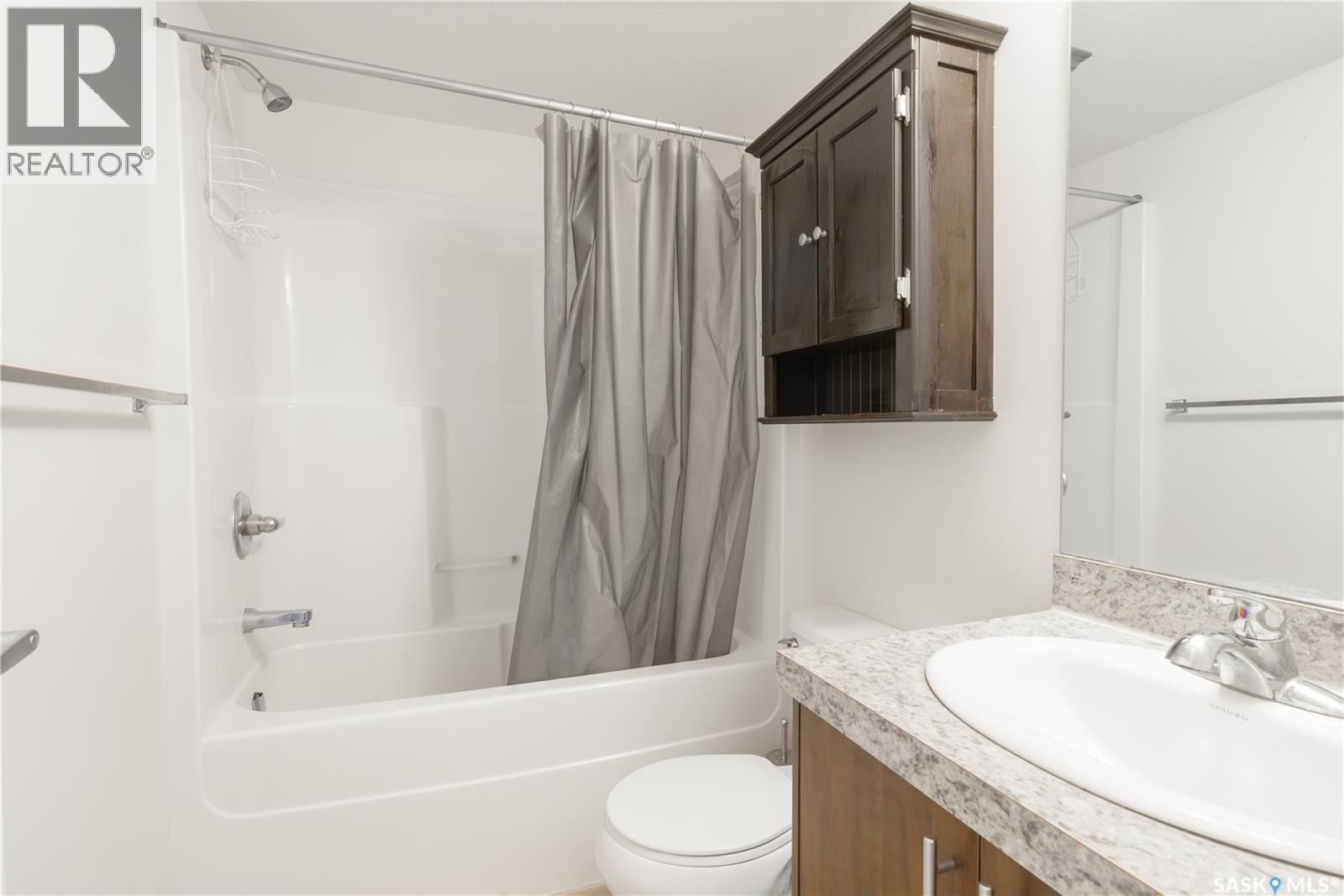 1121 5500 Mitchinson Way, Regina, SK - Indoor Photo Showing Bathroom