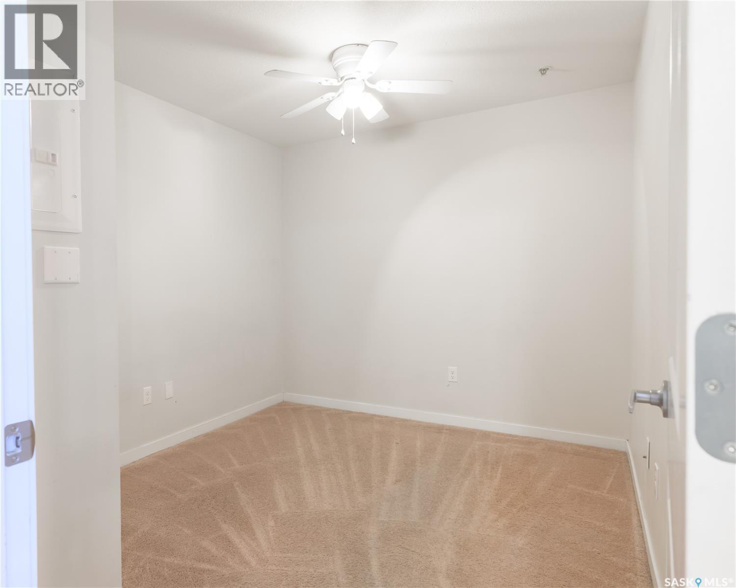 1121 5500 Mitchinson Way, Regina, SK - Indoor Photo Showing Other Room