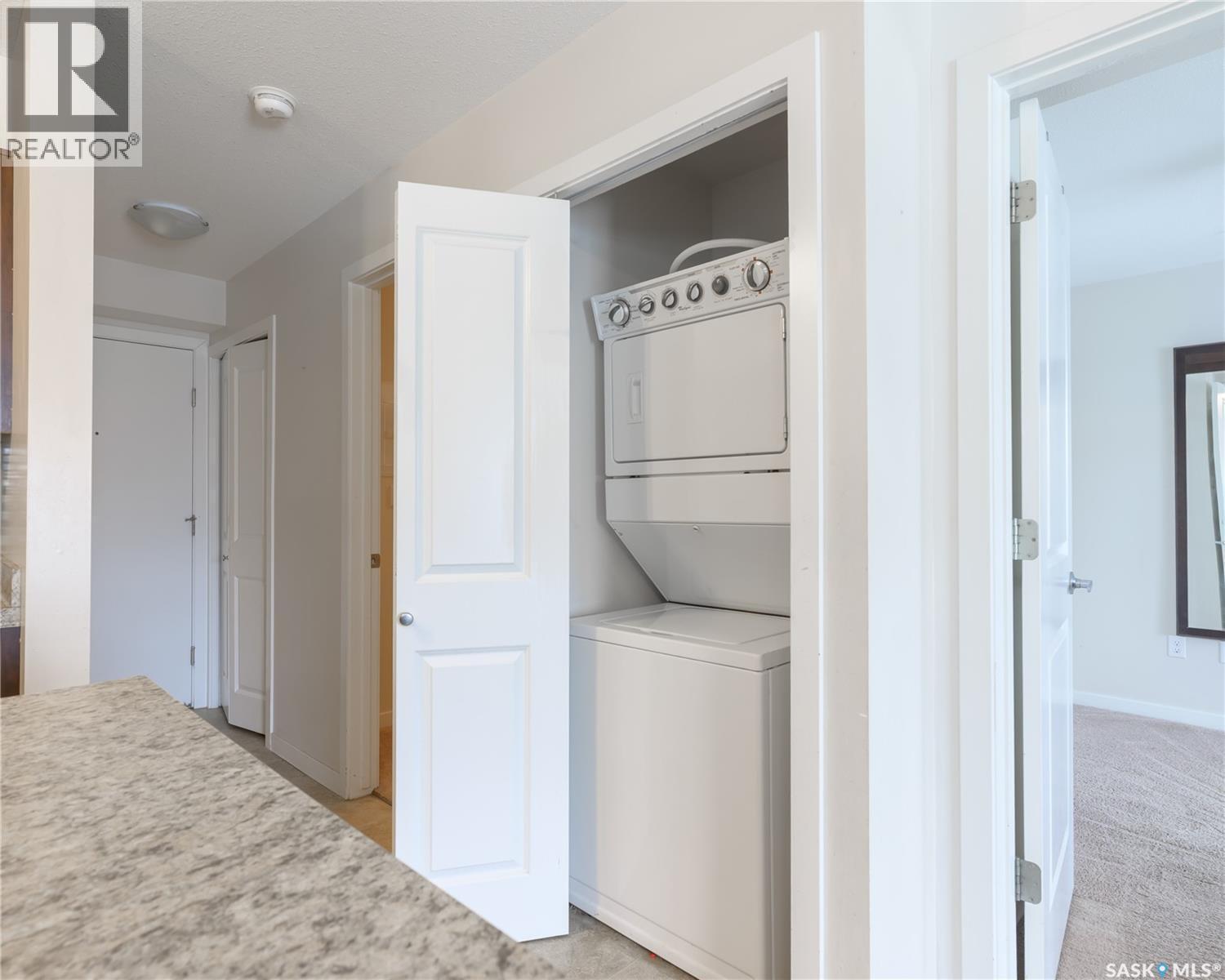 1121 5500 Mitchinson Way, Regina, SK - Indoor Photo Showing Laundry Room