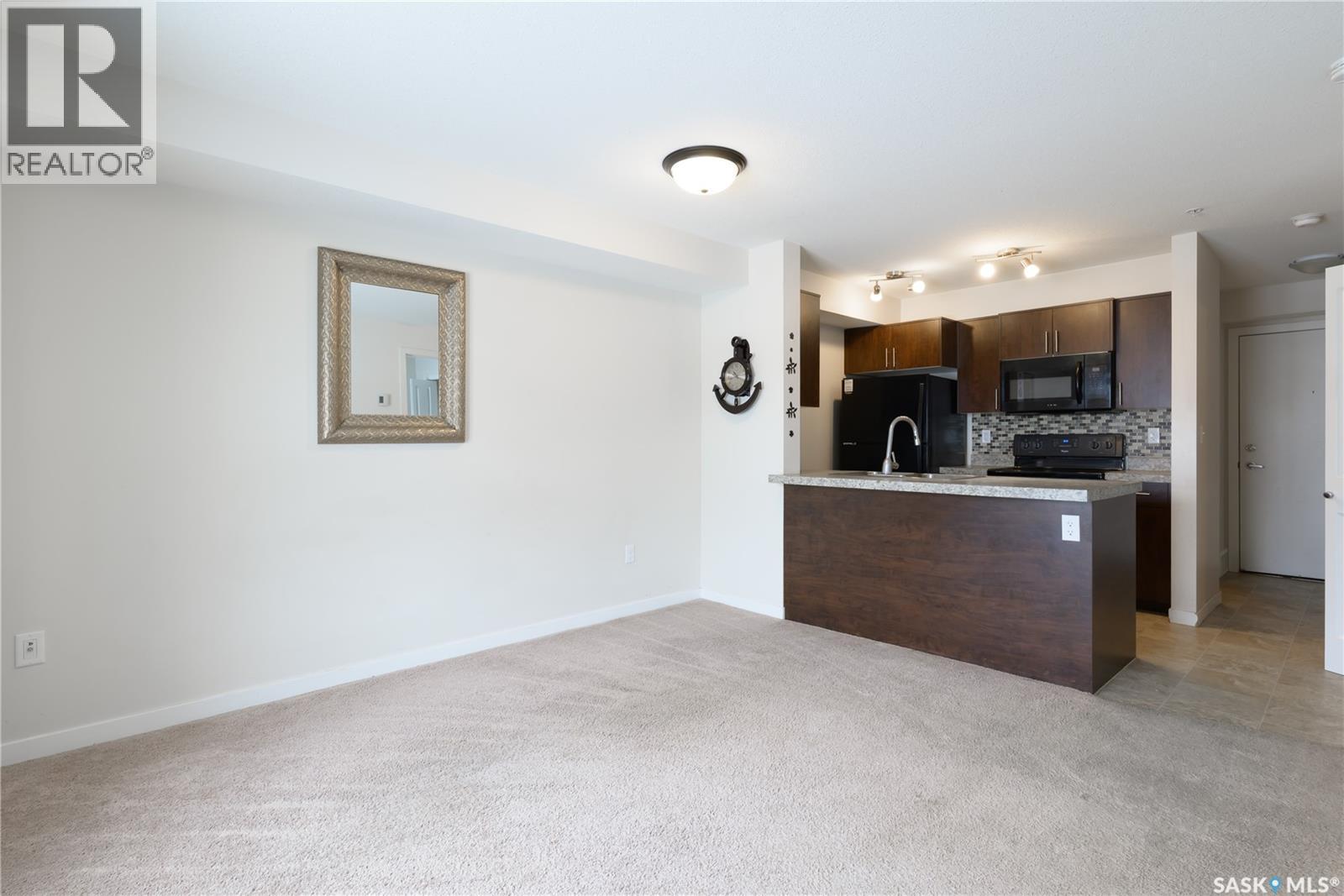 1121 5500 Mitchinson Way, Regina, SK - Indoor Photo Showing Kitchen