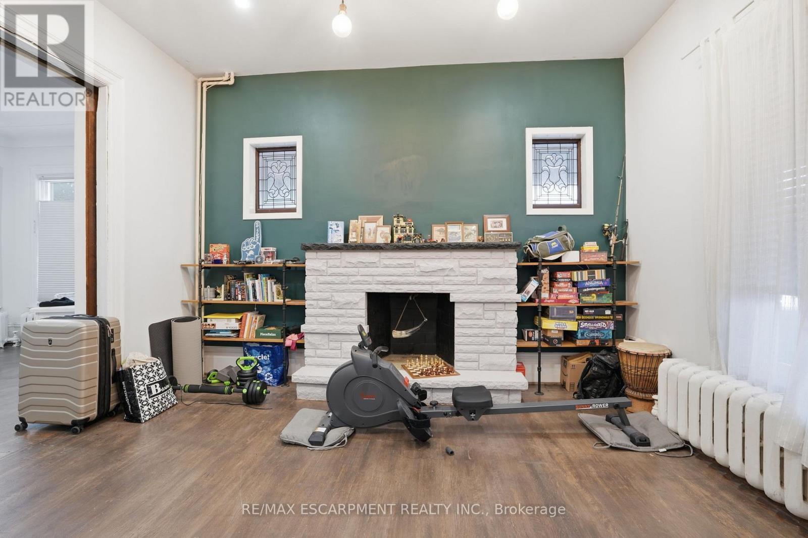 147 Emerald Street S, Hamilton, ON - Indoor