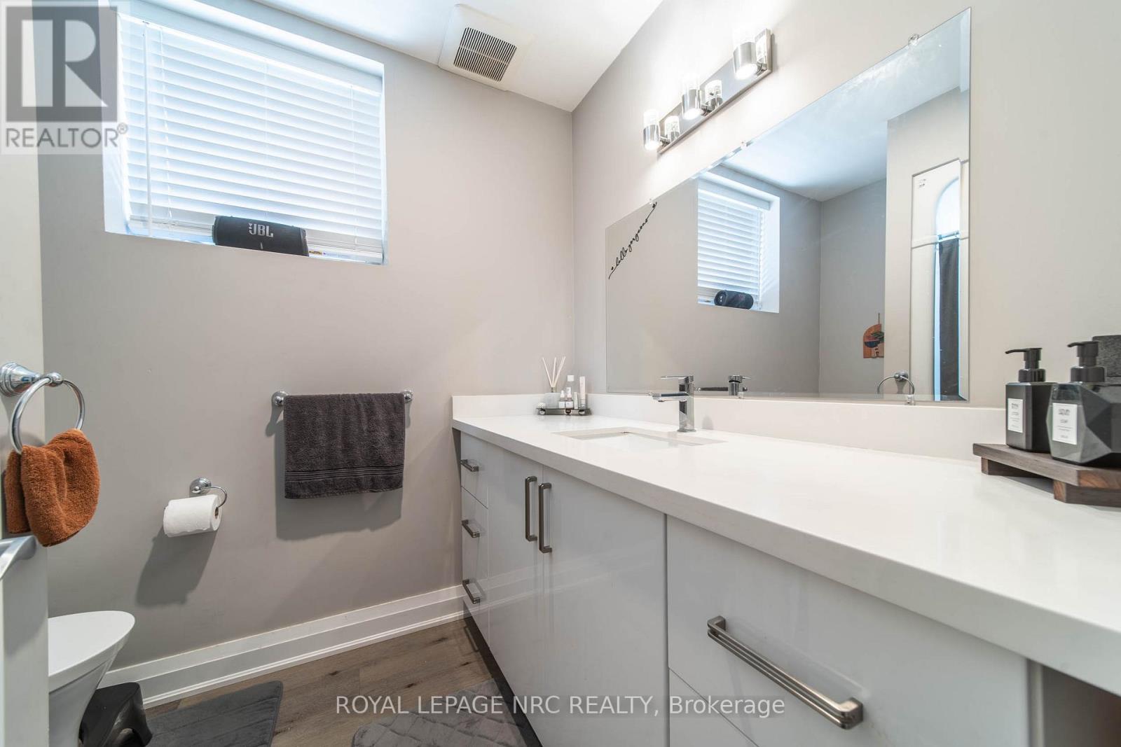 37A Ormonde Avenue, St. Catharines (Facer), ON - Indoor Photo Showing Bathroom