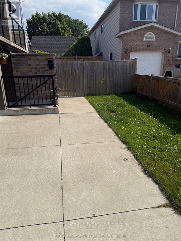 Separate entrance to Lower unit - 37A Ormonde Avenue, St. Catharines (Facer), ON - Outdoor
