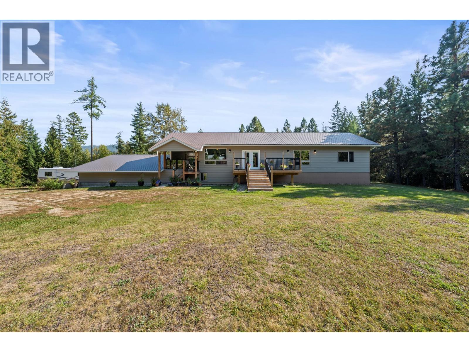 2510 Samuelson Road, Sicamous, BC - Outdoor