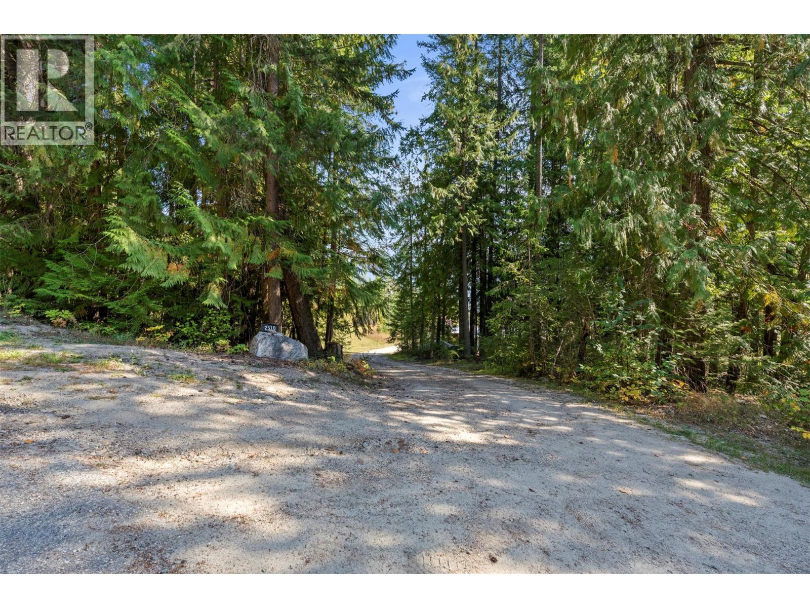 2510 Samuelson Road, Sicamous, BC - Outdoor