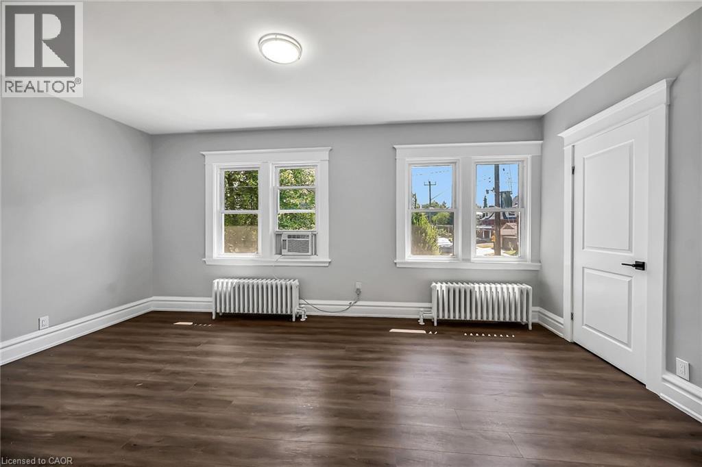 172 Sherman Avenue S, Hamilton, ON - Indoor Photo Showing Other Room