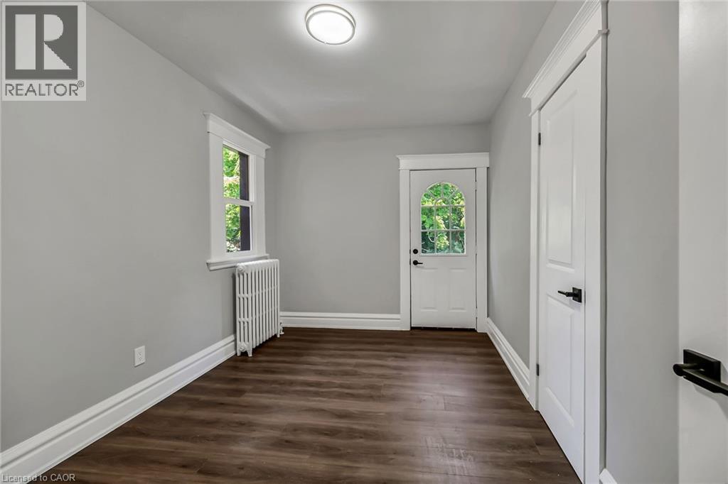 172 Sherman Avenue S, Hamilton, ON - Indoor Photo Showing Other Room