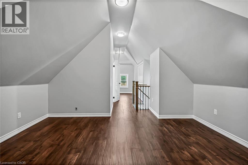 172 Sherman Avenue S, Hamilton, ON - Indoor Photo Showing Other Room