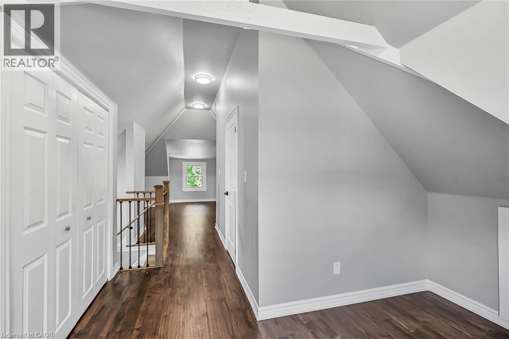 172 Sherman Avenue S, Hamilton, ON - Indoor Photo Showing Other Room