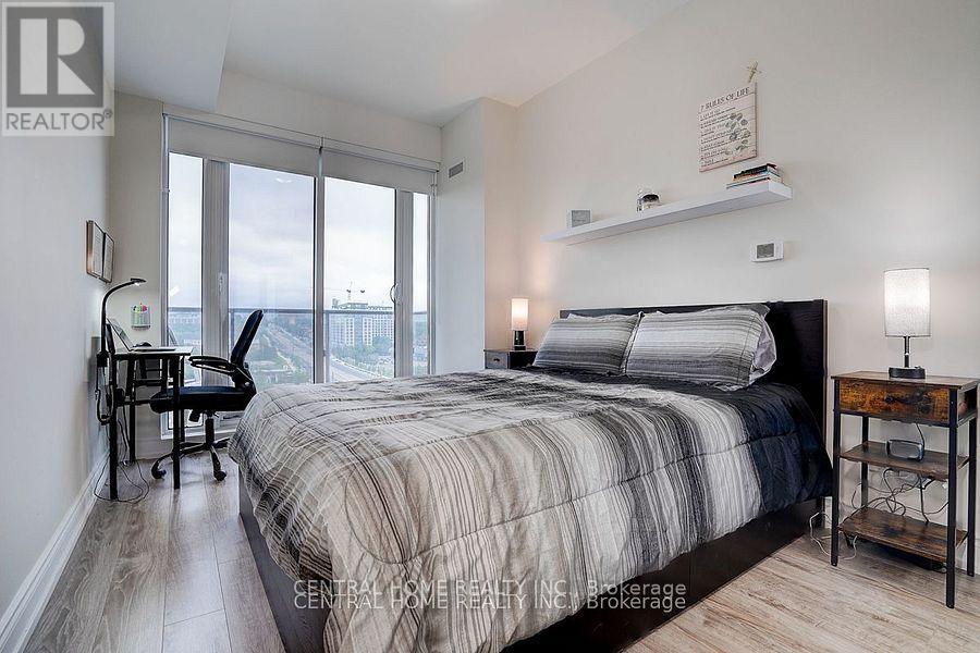 911A - 9608 Yonge Street, Richmond Hill, ON - Indoor Photo Showing Bedroom