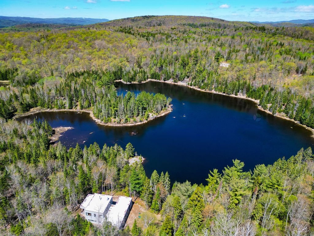 Photo aérienne - 25 Ch. Des Perséides, Sainte-Béatrix, QC - Outdoor With Body Of Water With View