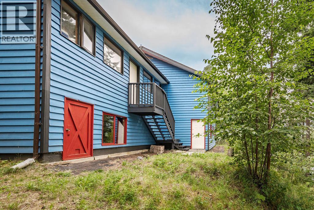 6051 Pine Ridge Road, Kaslo, BC - Outdoor