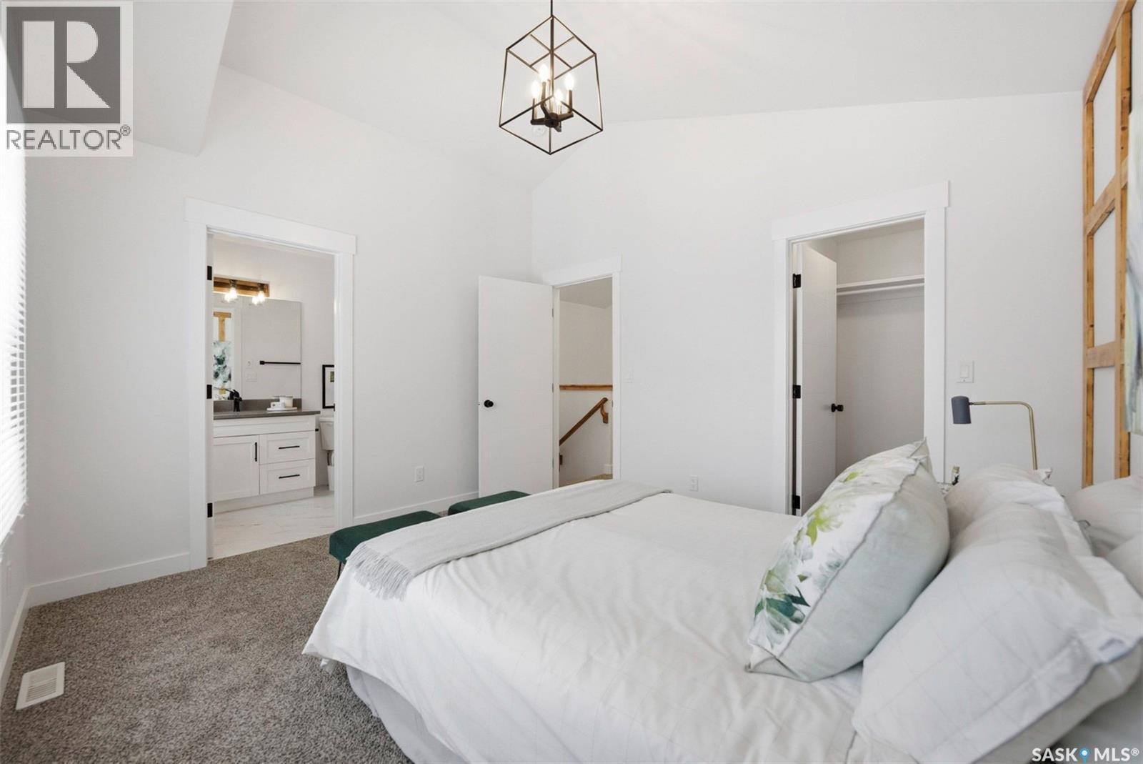 1131B 6Th Street E, Saskatoon, SK - Indoor Photo Showing Bedroom