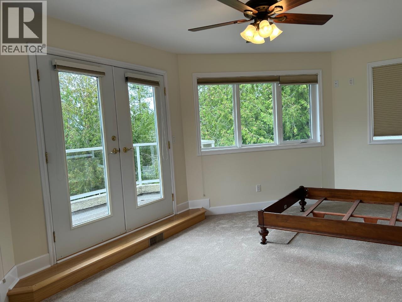 245 Rainbow Ridge Road, Procter, BC - Indoor Photo Showing Other Room