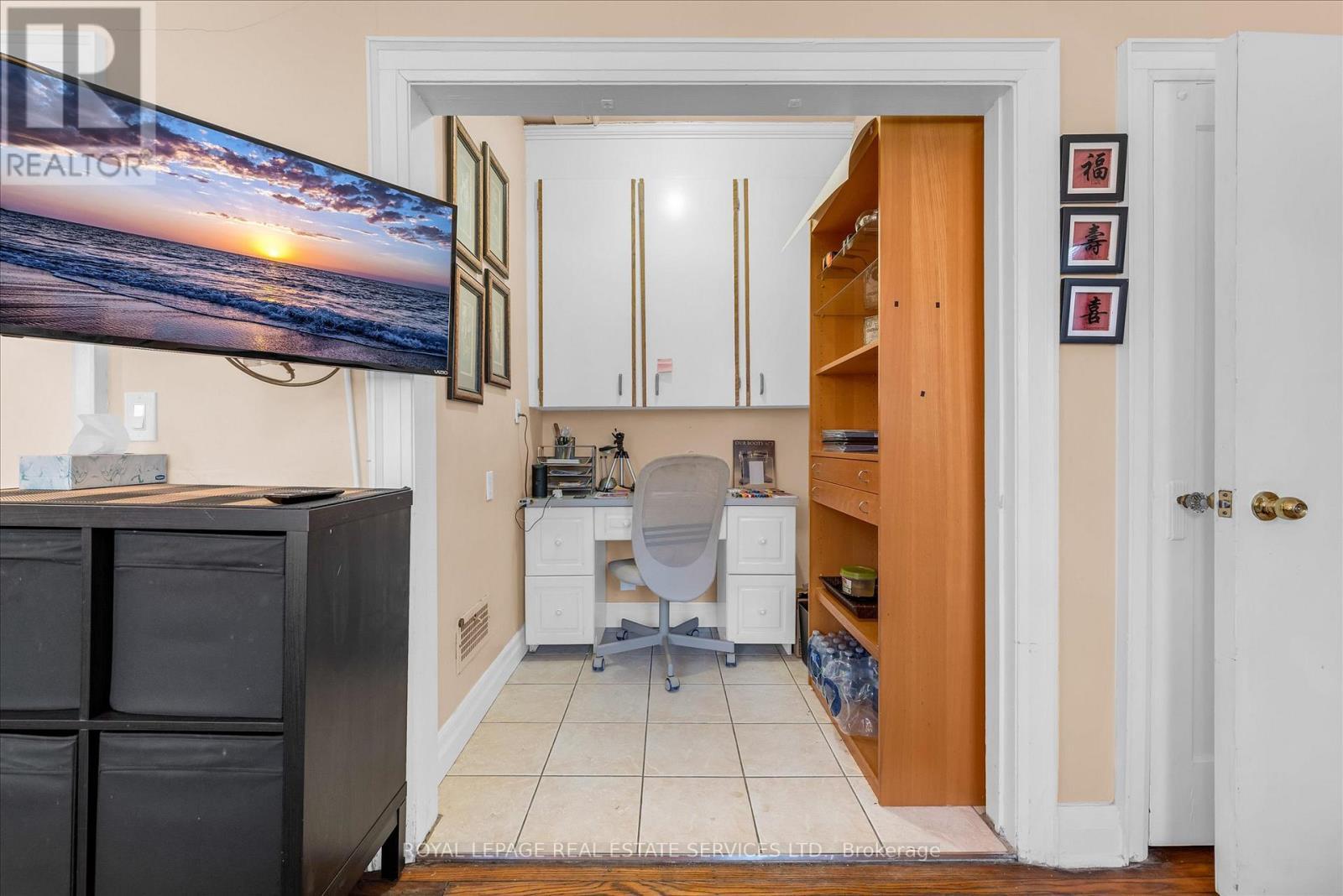 58 East Avenue S, Hamilton, ON - Indoor